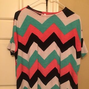 Pomelo girls chevron shirt size M